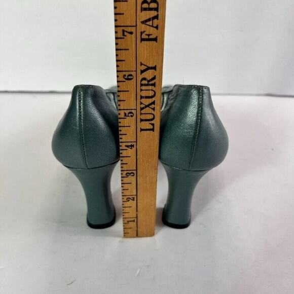 J. Renee Shoe Womens 9 M Heel Pump Blue Chevron Pattern Pointed Toe Leather Upp - Picture 7 of 12